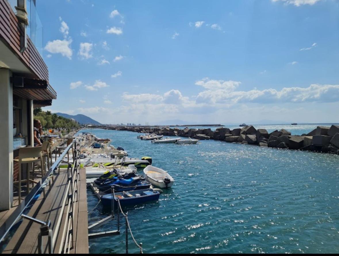 Апартаменты Salerno Mare E Luci Deluxe Экстерьер фото